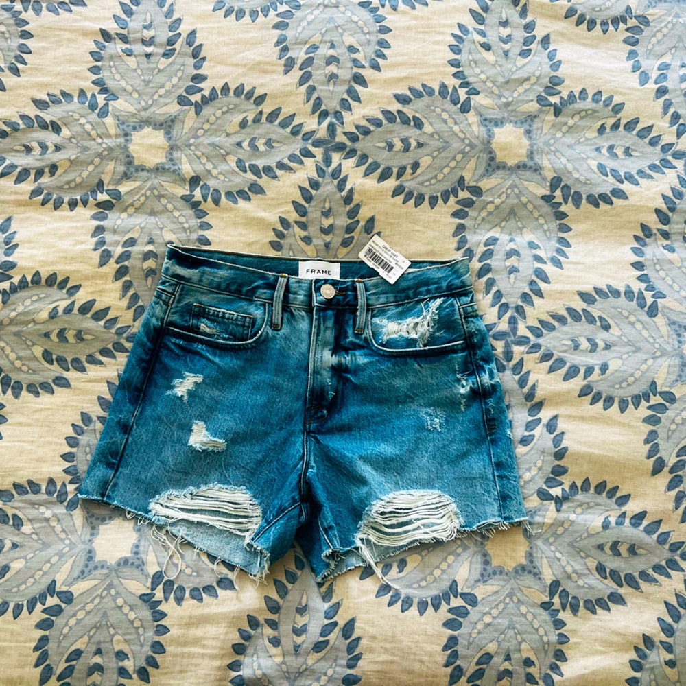 NWT Frame jean shorts - Le Bardot Straight